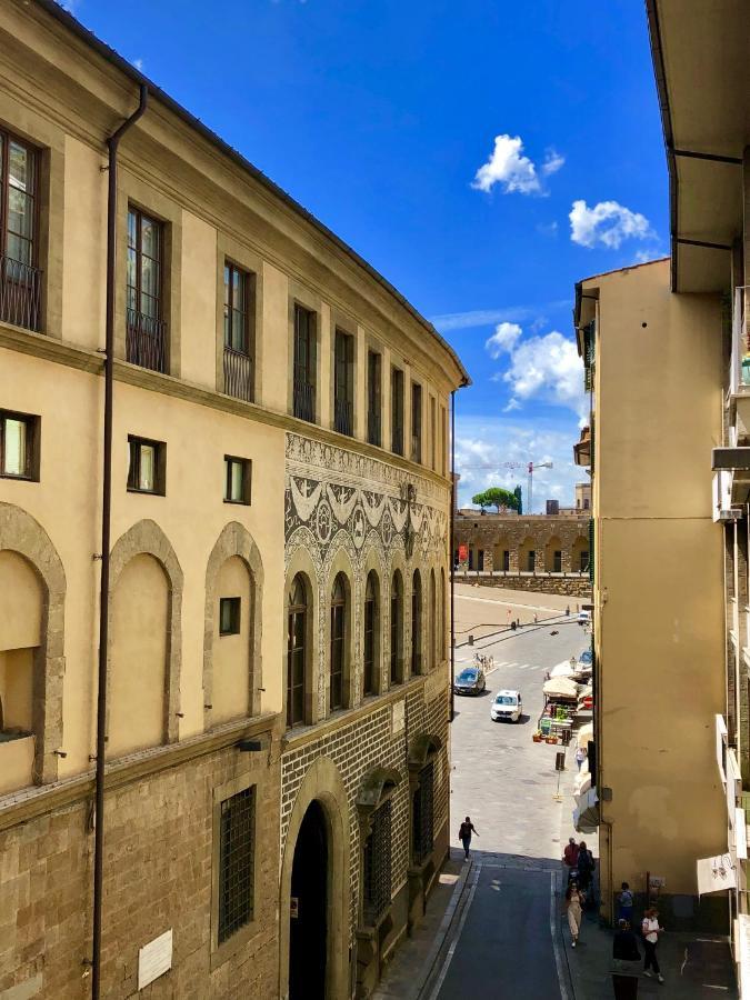 Date In Ponte Vecchio Apartamento